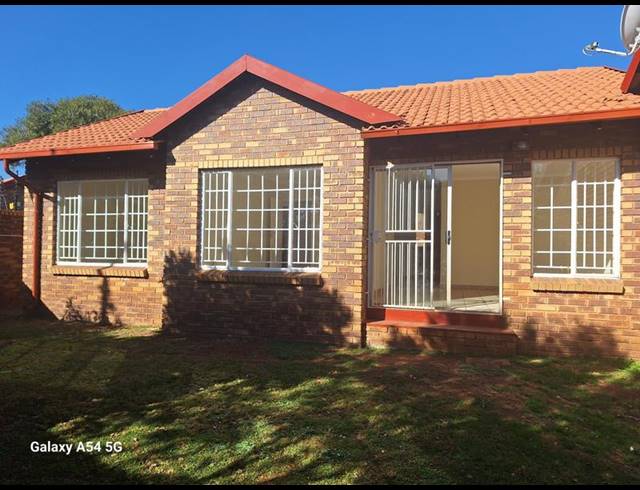 2 BEDROOM PROPERTY TO RENT IN MEYERSPARK